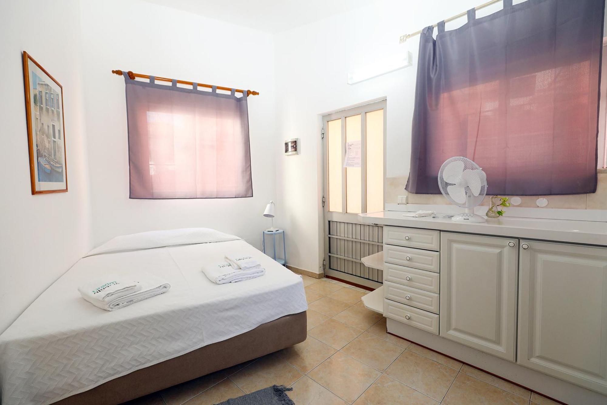 T - Casa Costa Doiro Guesthouse Лагос Стая снимка